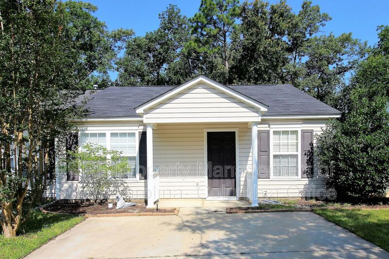 Columbia House: 181 Ashewood Commons Dr