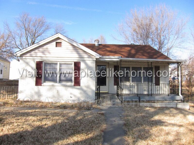 Kansas City House: 2936 Stewart Ave