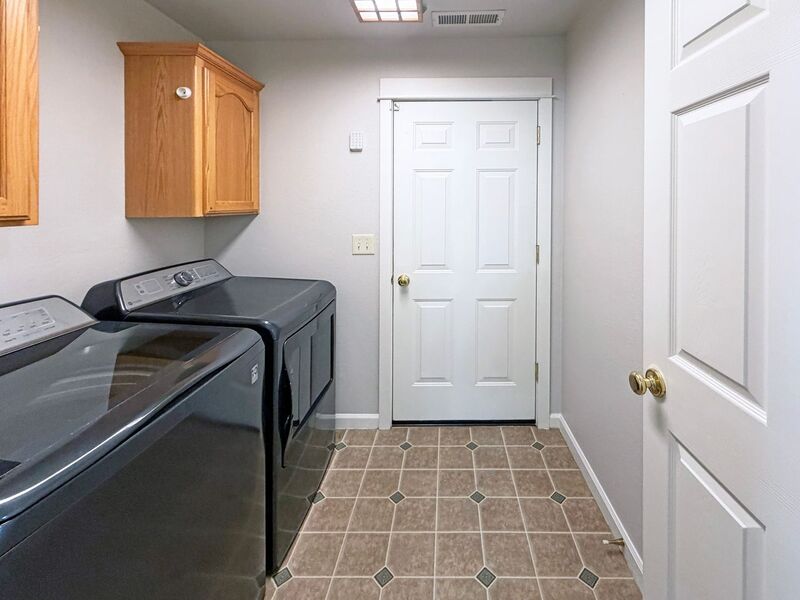 Photo 11 of rental home at 1015 Argon Ave