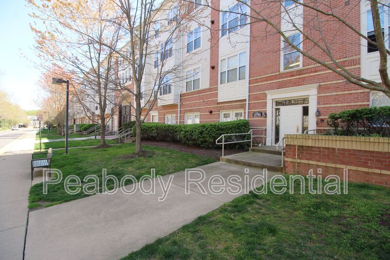 Vienna House: 2791 Centerboro Dr