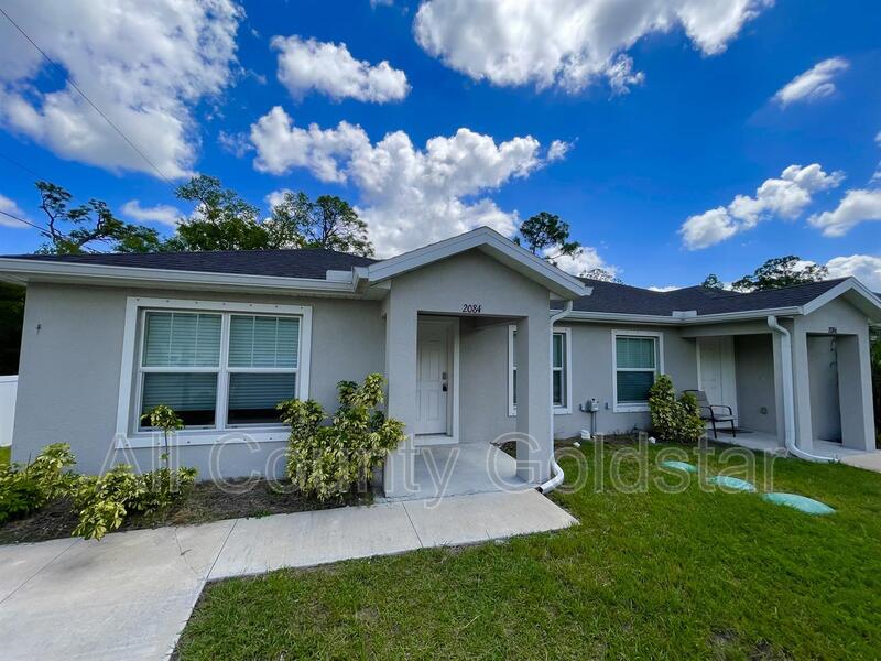 Port Charlotte Condo: 2084 Hilton St