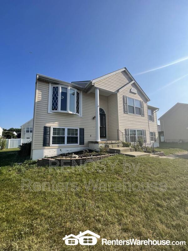 Middle River House: 9 Snug Lagoon Court