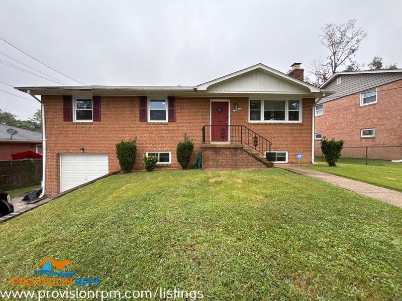 Temple Hills House: 4002 22nd Ave