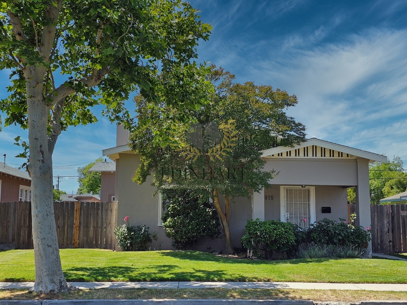 Fresno Condo: 915 North Harrison Avenue