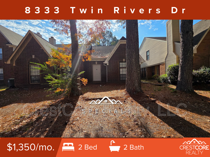 Cordova House: 8333 Twin Rivers Dr