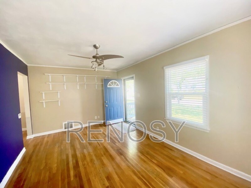 Des Moines House: 3942 57th Street