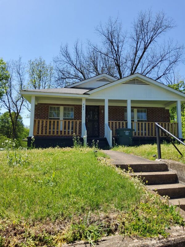 Memphis House: 783 Nonconnah Rd