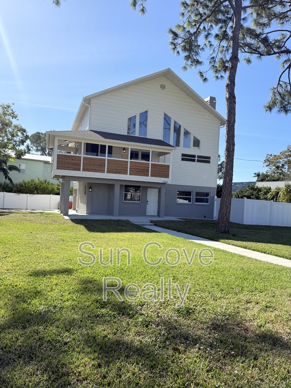 Seminole House: 13854 77th Ave