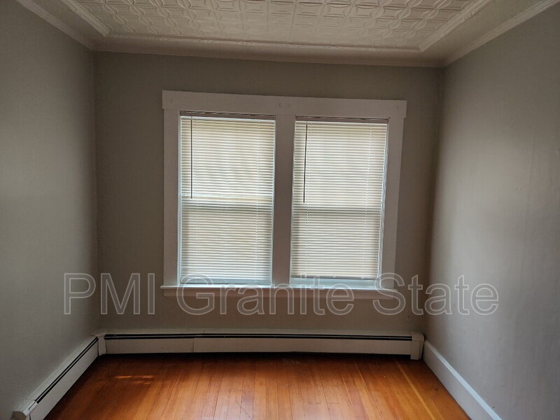 Nashua Condo: 7 Paige Ave