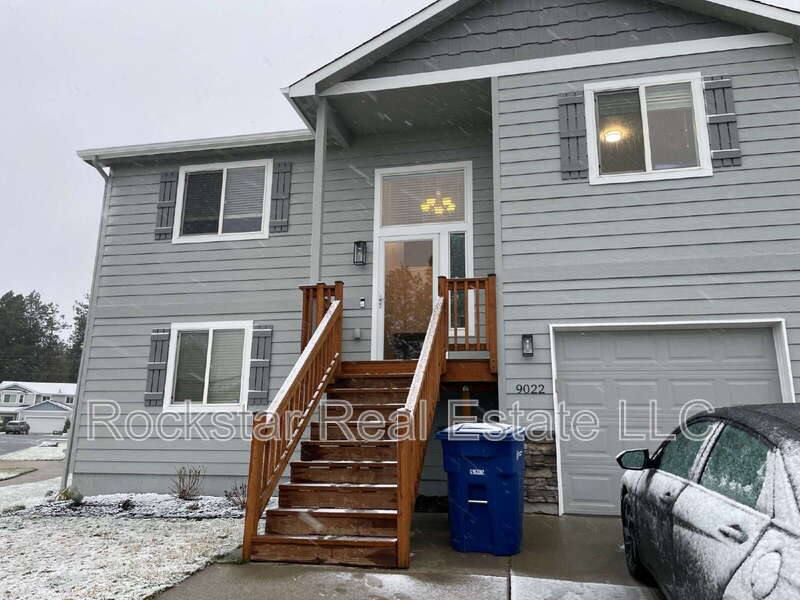 Spokane House: 9022 W Campus Dr