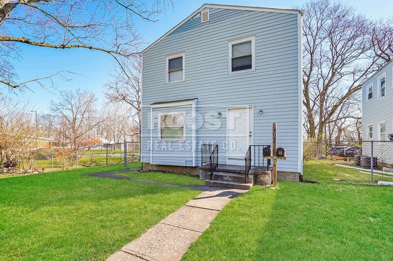 Columbus House: 108 Columbian Avenue