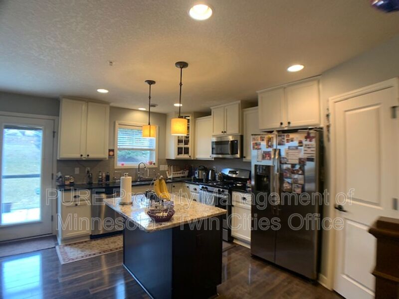 Eagan Townhome: 3467 Chestnut Ln