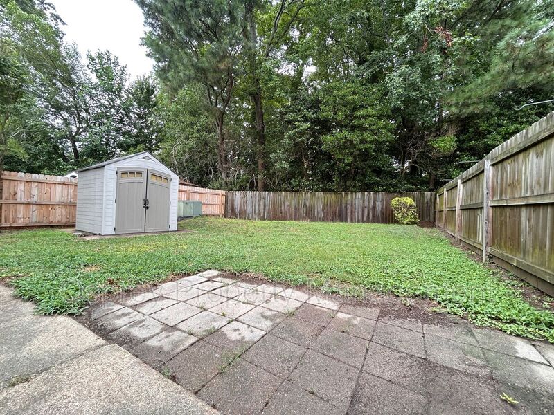 Welcome to this charming 3 bedroom 