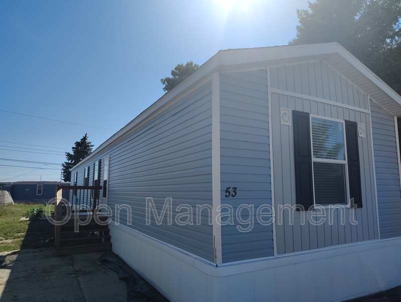 Scottsbluff House: 53 Marcus Drive