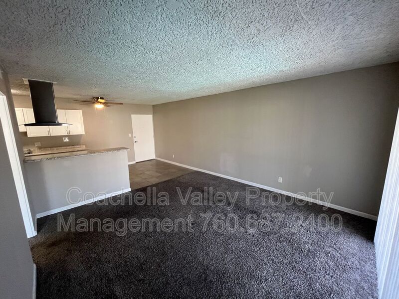 Palm Springs House: 2580 E Tahquitz Canyon Way