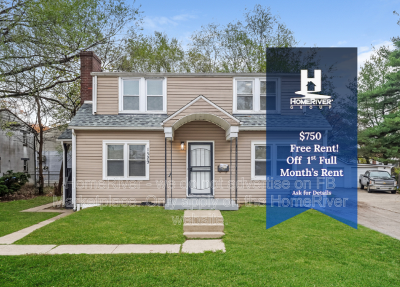 Louisville House: 1529 Larchmont Ave