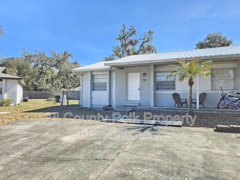 Lakeland Condo: 791 Zella Ln.