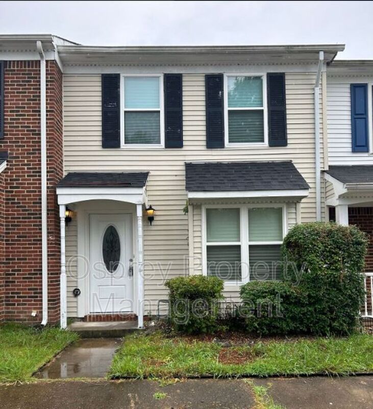 Introducing a charming townhome in the heart of Kempsville 