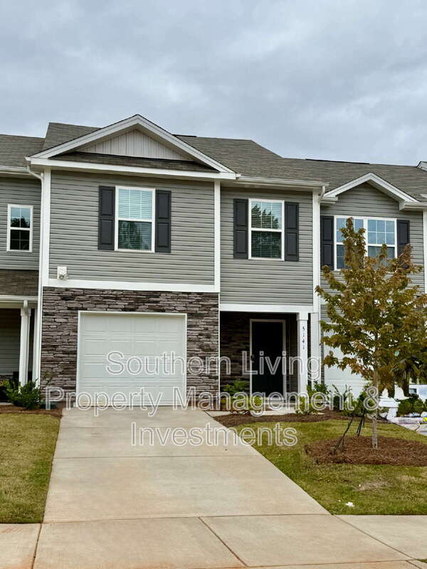 Charlotte Townhome: 5141 Hyrule Dr