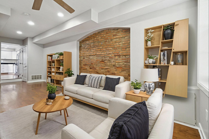 Baltimore Townhome: 303 South Washington Street