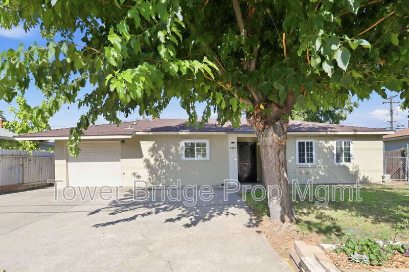 Sacramento House: 1429 Watt Avenue