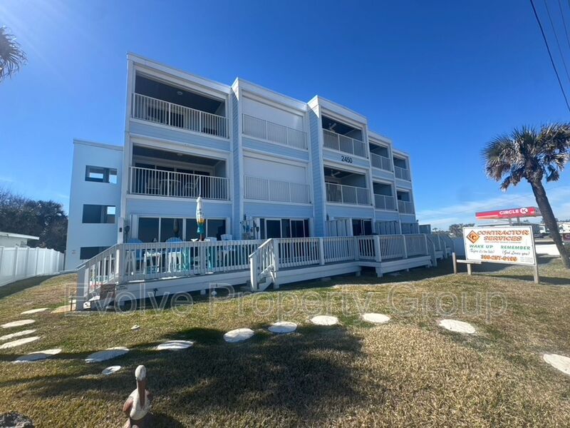 Ormond Beach House: 2450 Ocean Shore Blvd
