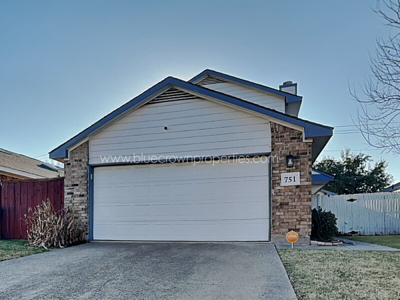 Garland House: 751 Meadowcreek Court