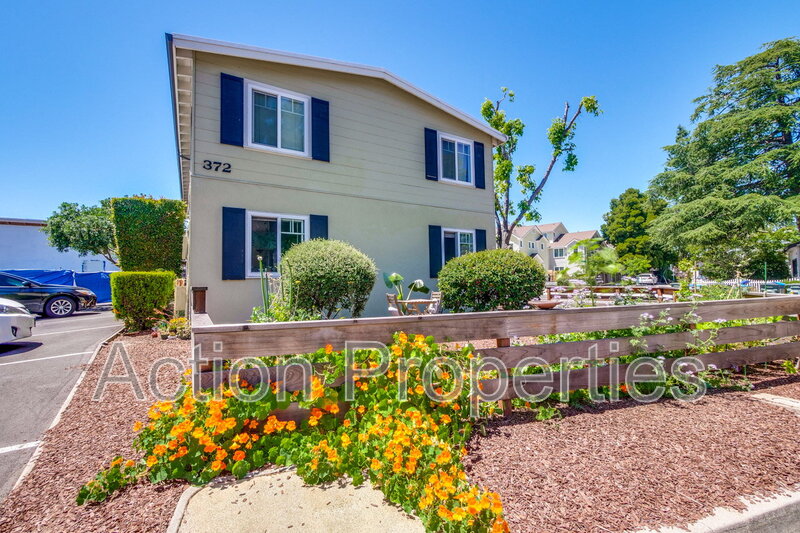 Mountain View Condo: 366 & 372 Camille Court