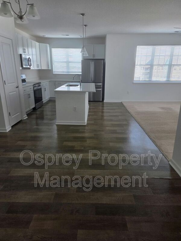 Top-Floor Corner Condo in Virginia Beach - Photo 4