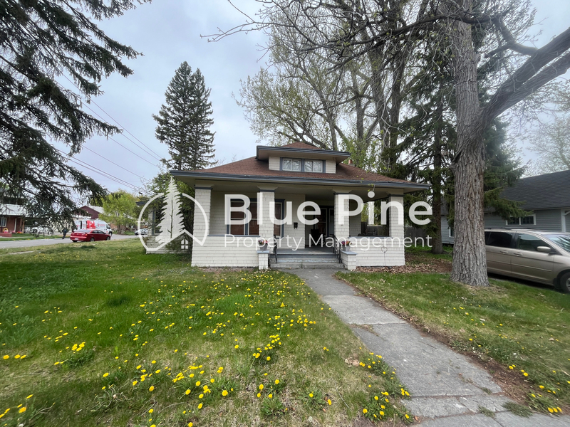 Idaho Falls House: 284 South Ridge Avenue