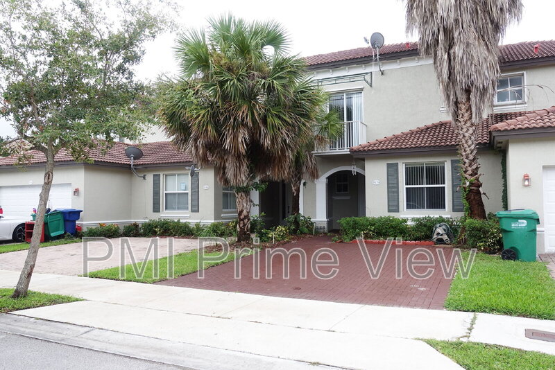 Miami Townhome: 9174 SW 152 Path