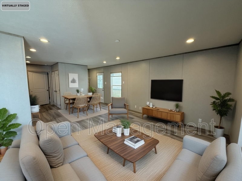 Republic House: 7534 Us-60