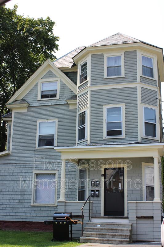 Burlington Condo: 31 Hungerford Terrace - 1