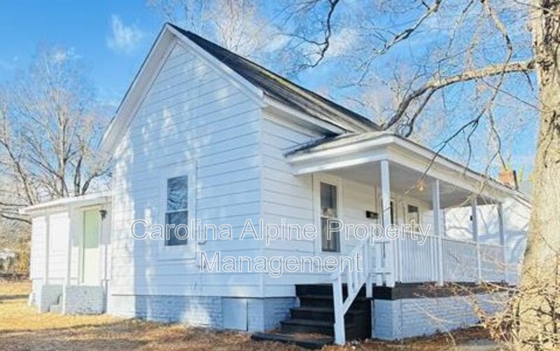 Shelby House: 708 Legrand St