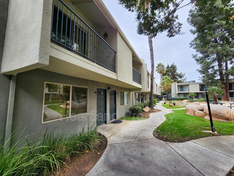 El Cajon Condo: 1045 Peach Ave.