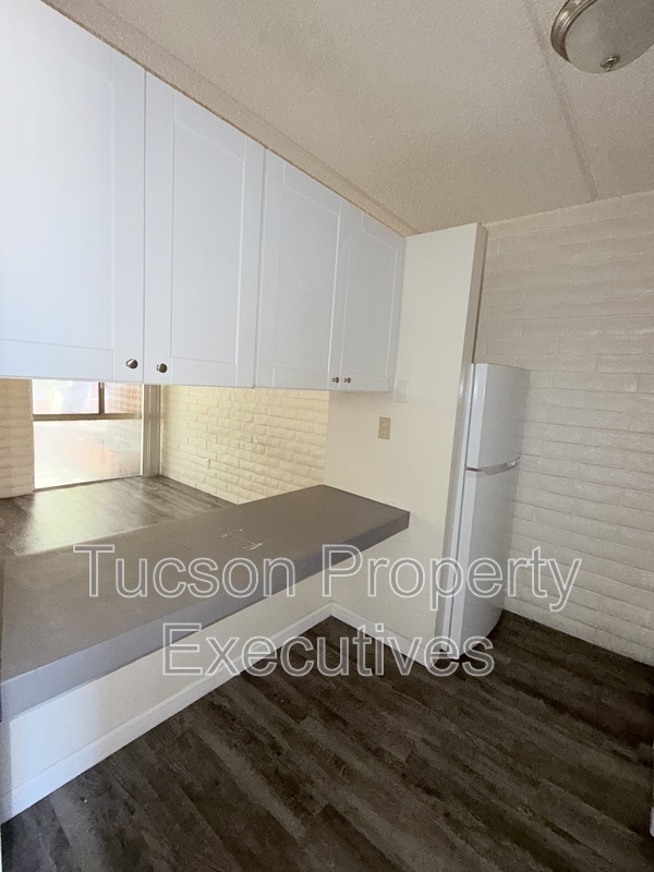 Tucson Condo: 20 North Leonora Avenue - 124