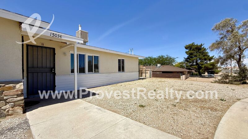 Hesperia House: 15034 Sequoia Ave