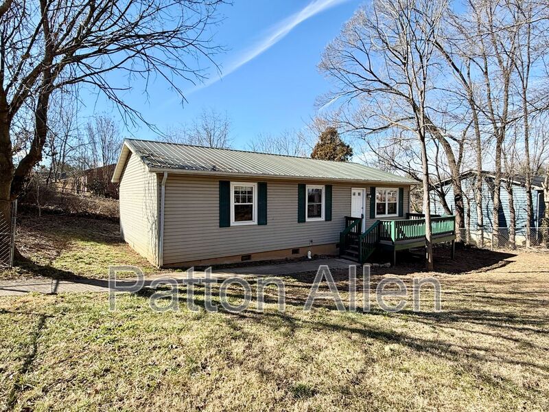 Asheville House: 74 Buffalo St