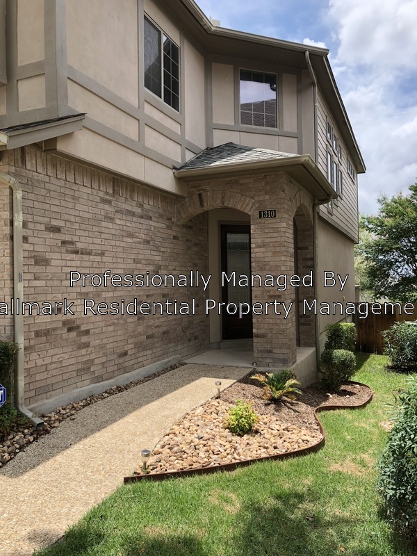 Request a Viewing for 1310 Nicholas Manor Tenant Turner