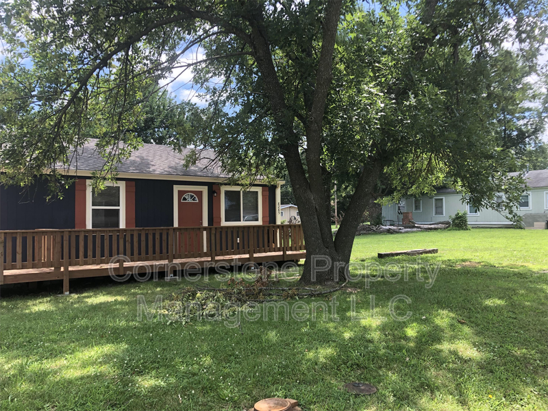 De Soto Condo: 8285 Center Drive