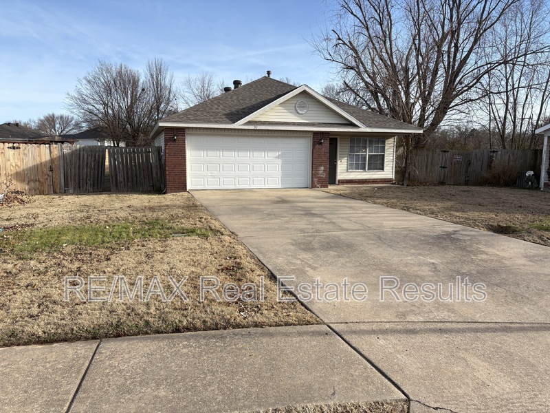 Bentonville Condo: 50 Cheryl Cir