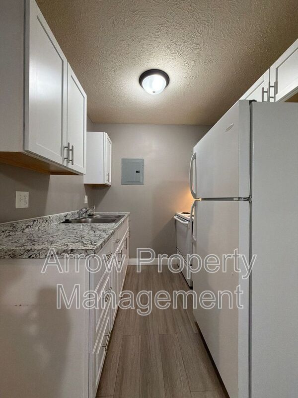 Lincoln Condo: 1730 G Street