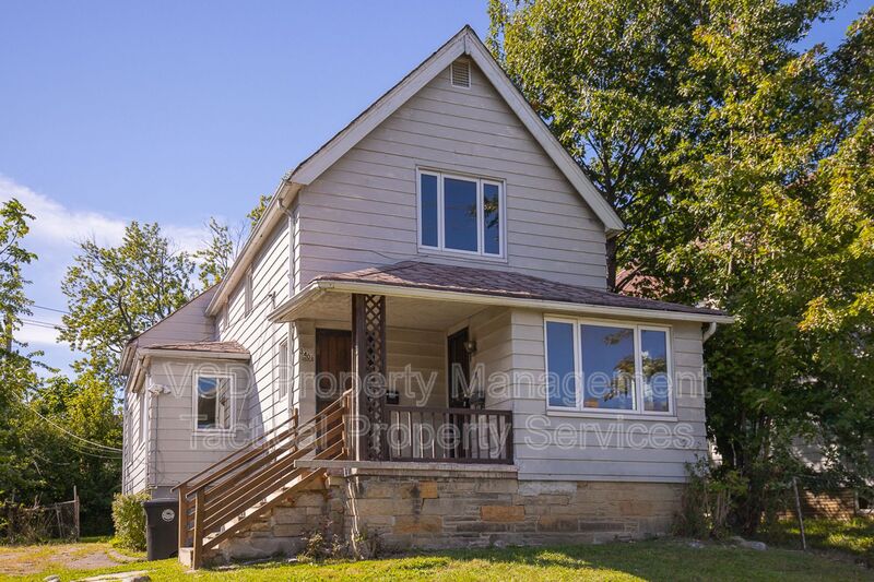 Cleveland Condo: 3408 E 140 St