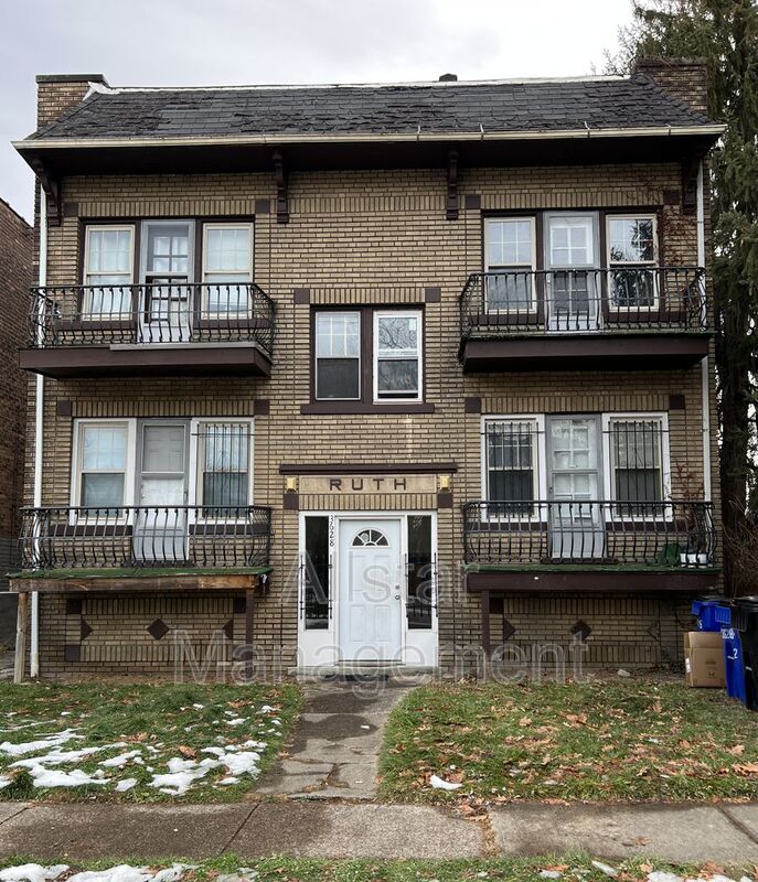 Cleveland Condo: 3628 E 142nd Street