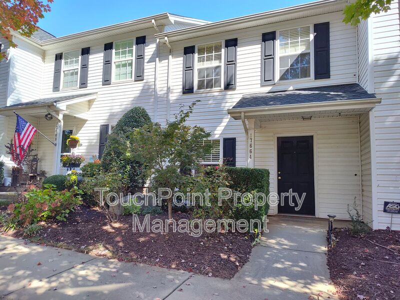 Cornelius Townhome: 17664 Caldwell Track Drive