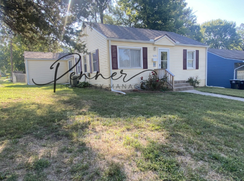 Request a Viewing for 2701 S NORWOOD AVE Tenant Turner