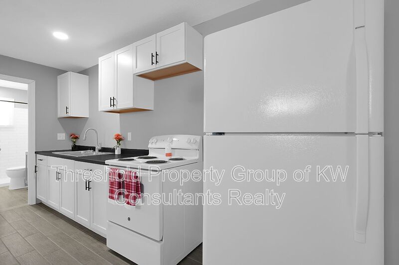 Columbus Condo: 180 North Sylvan Avenue