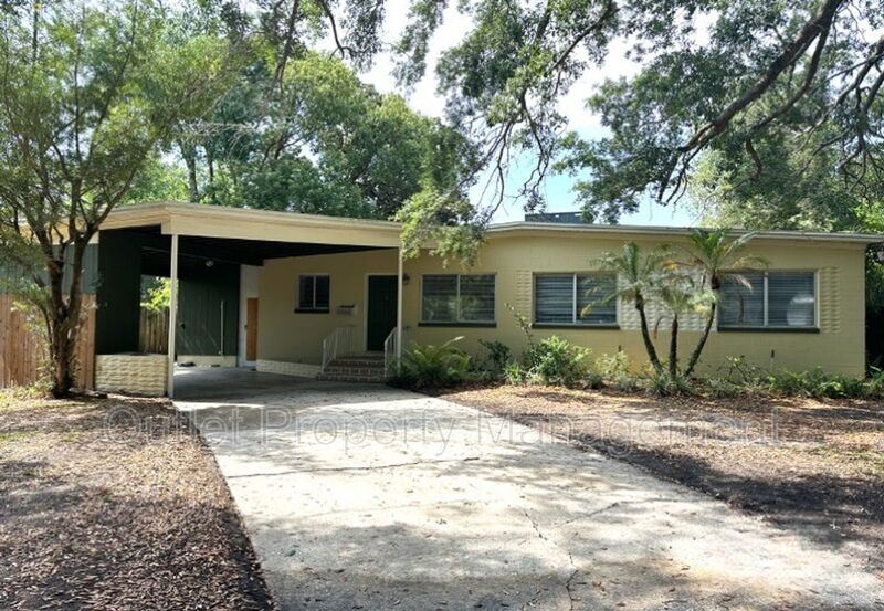 Orlando House: 2517 E. Marks Street