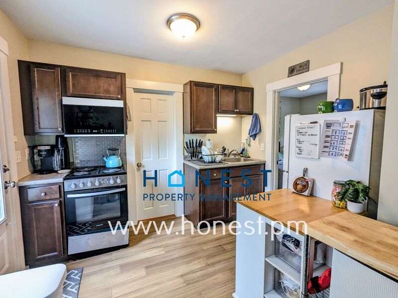 Hallowell Condo: 18 Warren Street