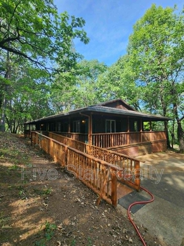 Oregon House Condo: 12896 Rices Crossing Rd